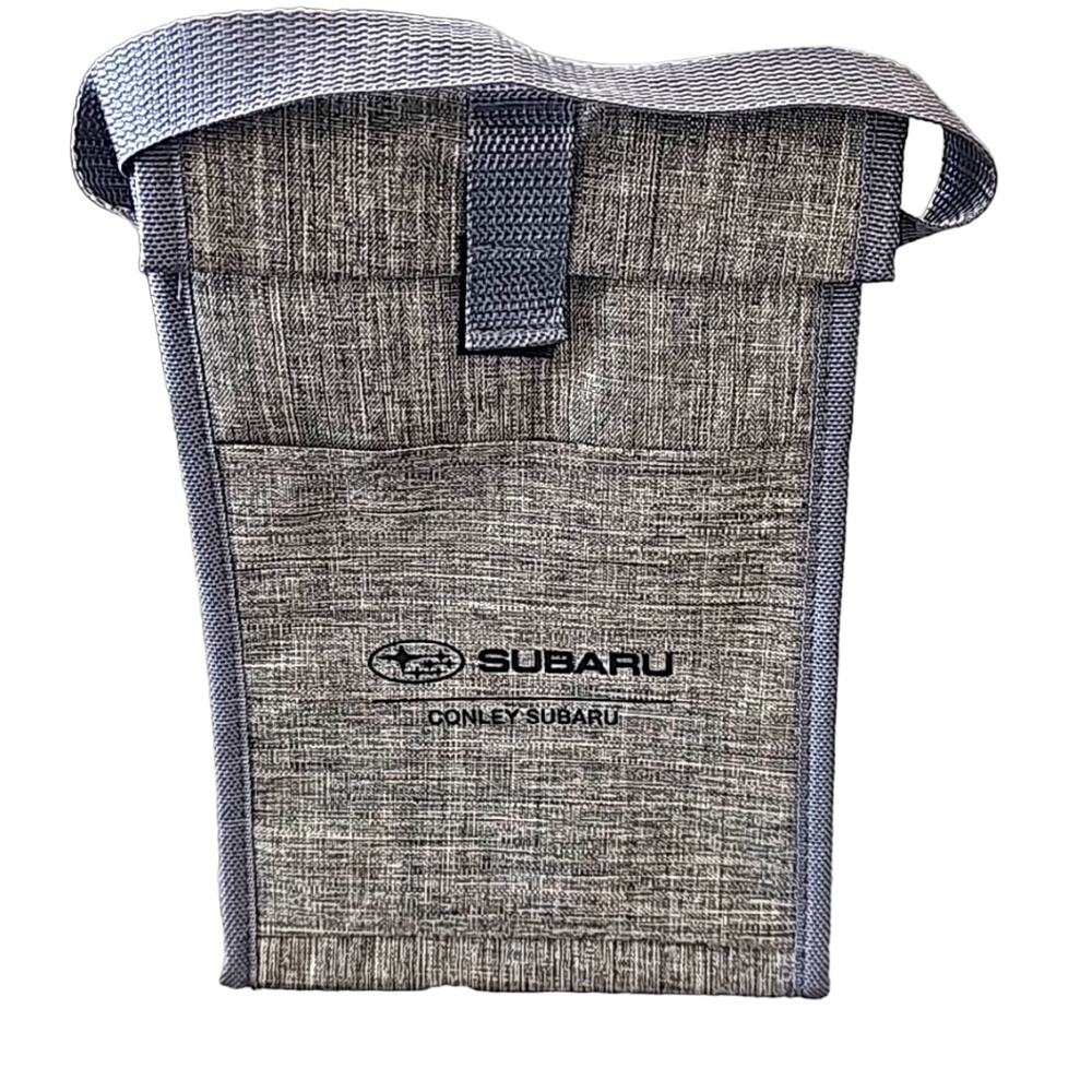 Leeds Subaru Insulated Lunch Bag One Outside Pocket Peel & Stick Closure (NWOT)